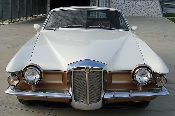 1971 Stutz Blackhawk