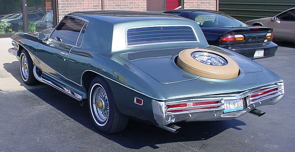 Stutz Blackhawk 1972