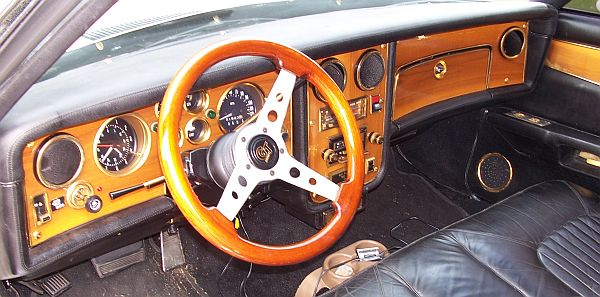 Stutz dashboard