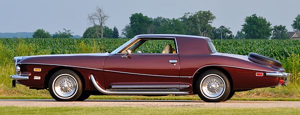 Stutz Blackhawk 1974