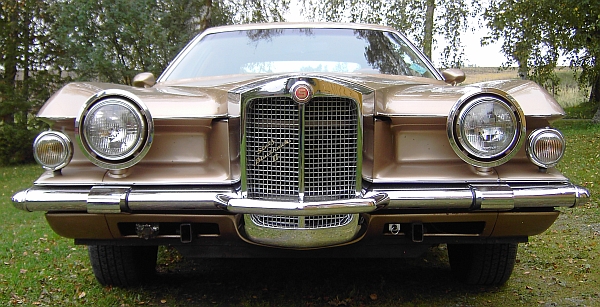 Stutz Blackhawk, 1975