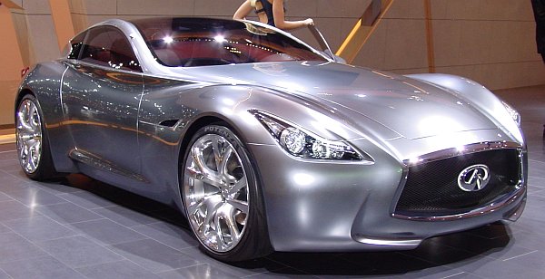 2009 Infiniti Essence