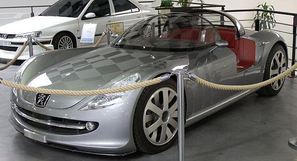 Peugeot Fline Prototyp